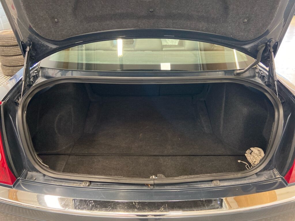 Chrysler 300C 2008 Sininen