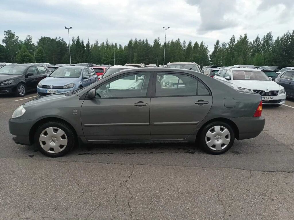 Toyota Corolla 2002 Harmaa