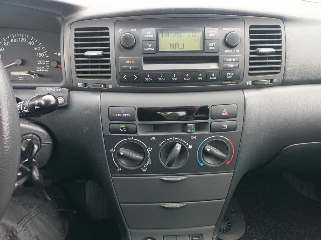 Toyota Corolla 2002 Harmaa