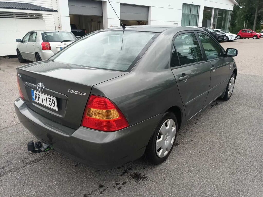 Toyota Corolla 2002 Harmaa