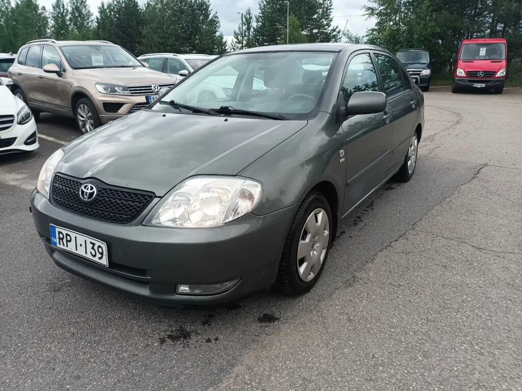 Toyota Corolla 2002 Harmaa