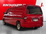 Toyota Hiace 2003 Punainen