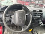 Toyota Hiace 2003 Punainen