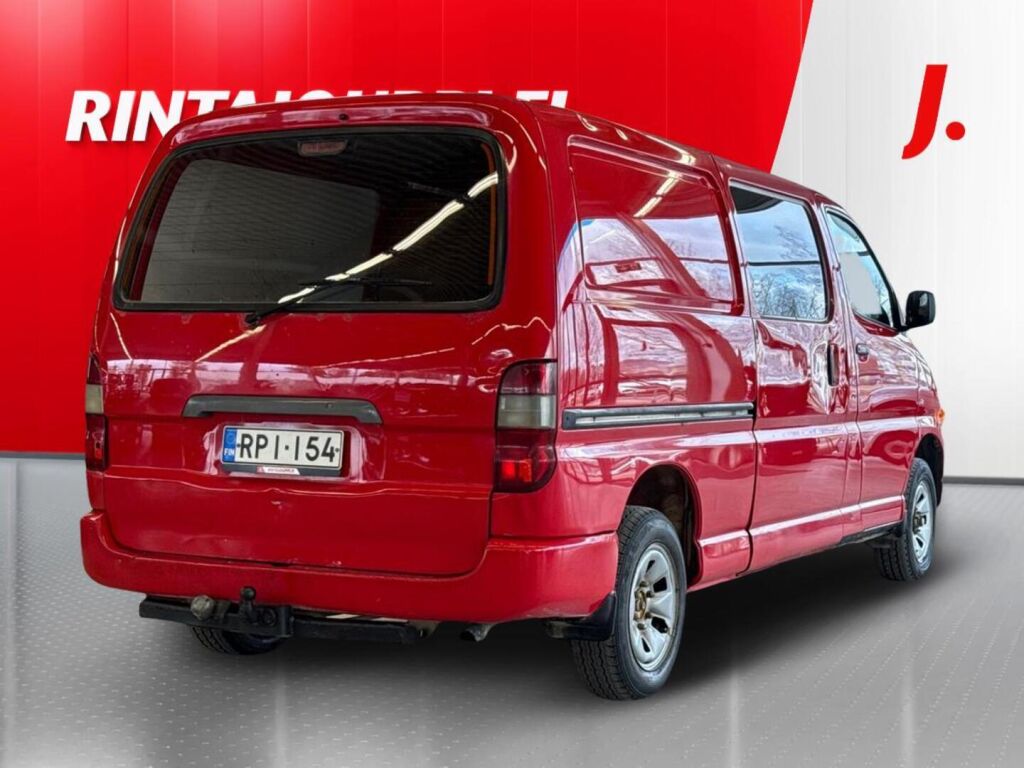 Toyota Hiace 2003 Punainen