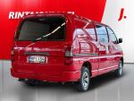 Toyota Hiace 2003 Punainen