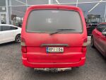 Toyota Hiace 2003 Punainen