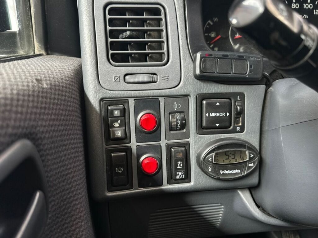 Toyota Hiace 2010 Hopea