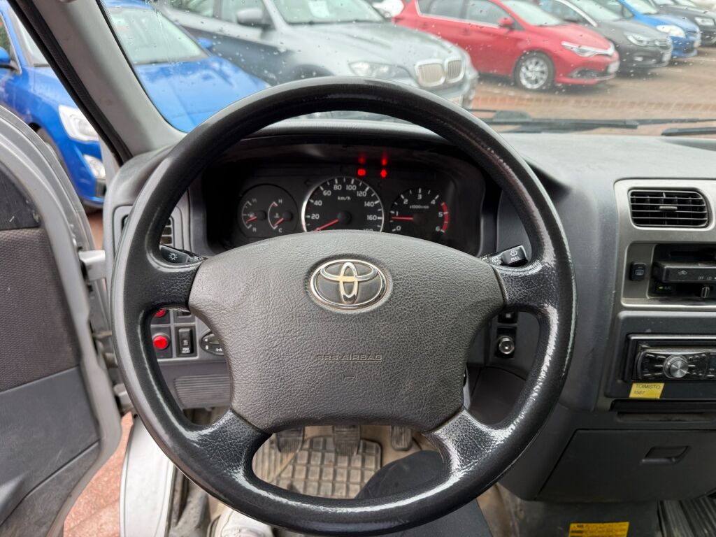 Toyota Hiace 2010 Hopea