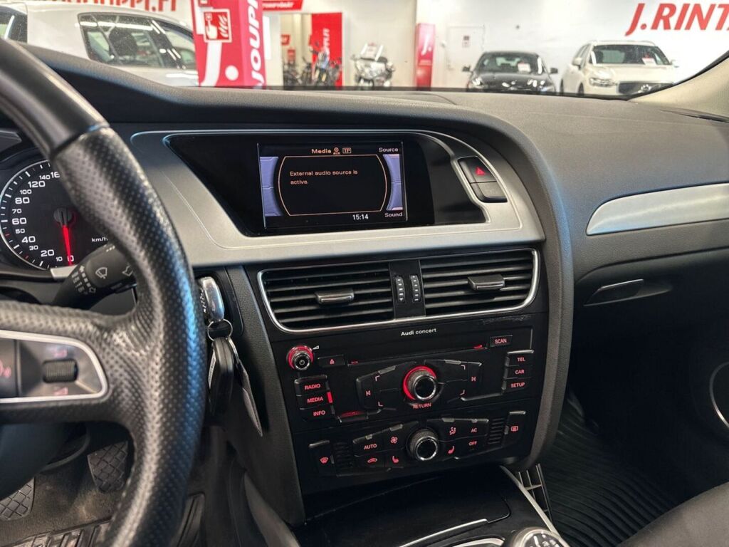 Audi A4 2010 Punainen