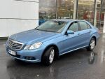 Mercedes-Benz E 2010 Sininen