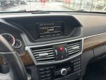 Mercedes-Benz E 2010 Sininen