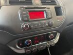 Kia Rio 2012 Valkoinen