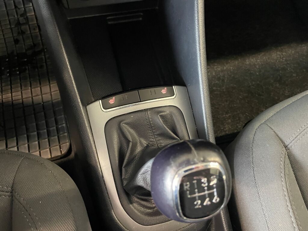 Kia Rio 2012 Valkoinen