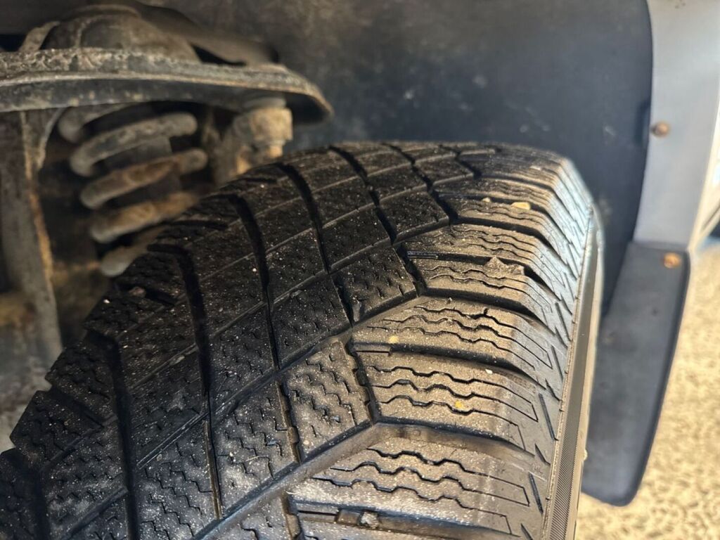 Volkswagen Amarok 2012 Ruskea (beige)