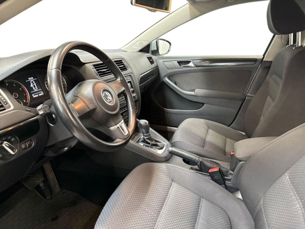 Volkswagen Jetta 2012 Harmaa
