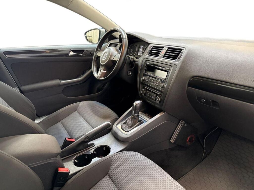 Volkswagen Jetta 2012 Harmaa