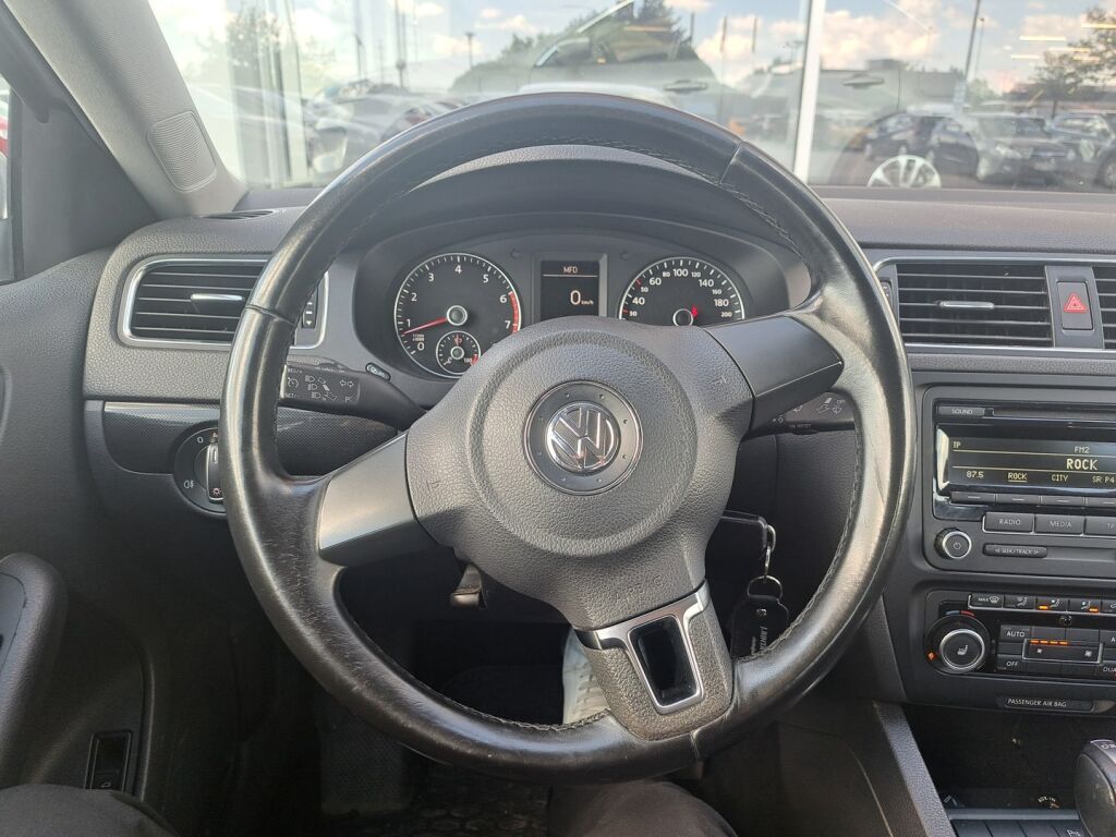 Volkswagen Jetta 2012 Harmaa