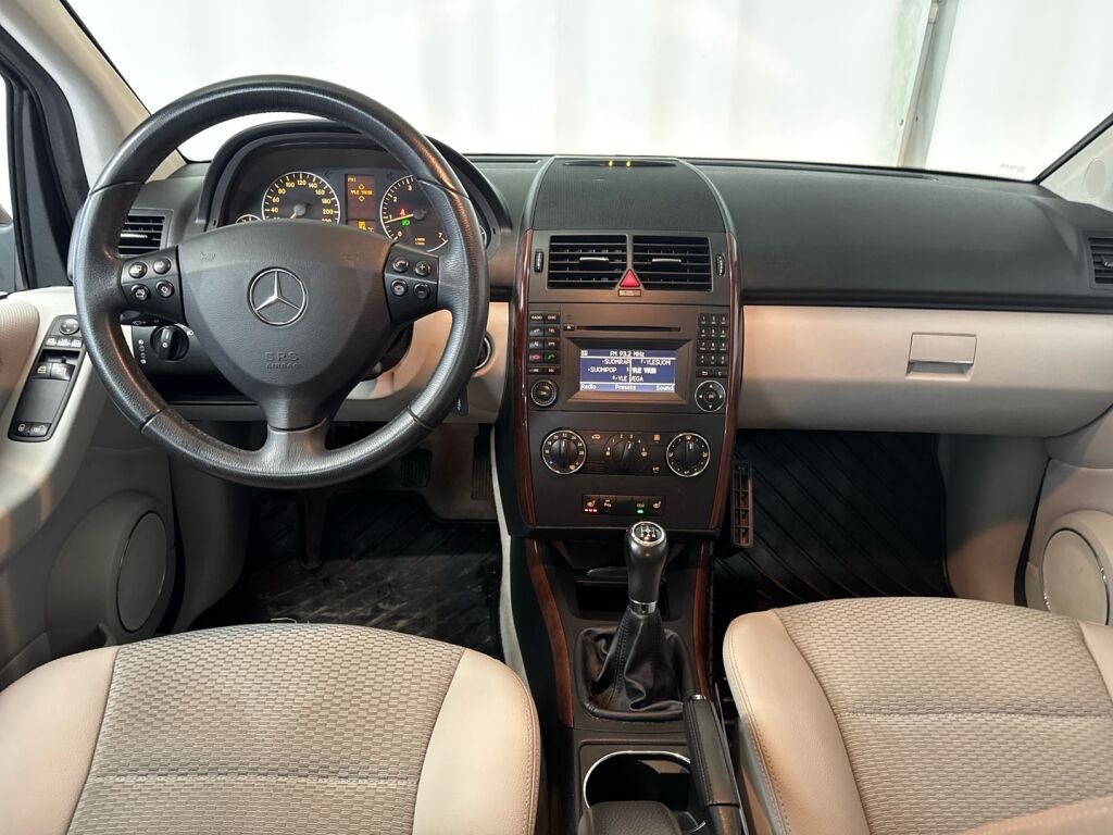 Mercedes-Benz A 2012 Harmaa