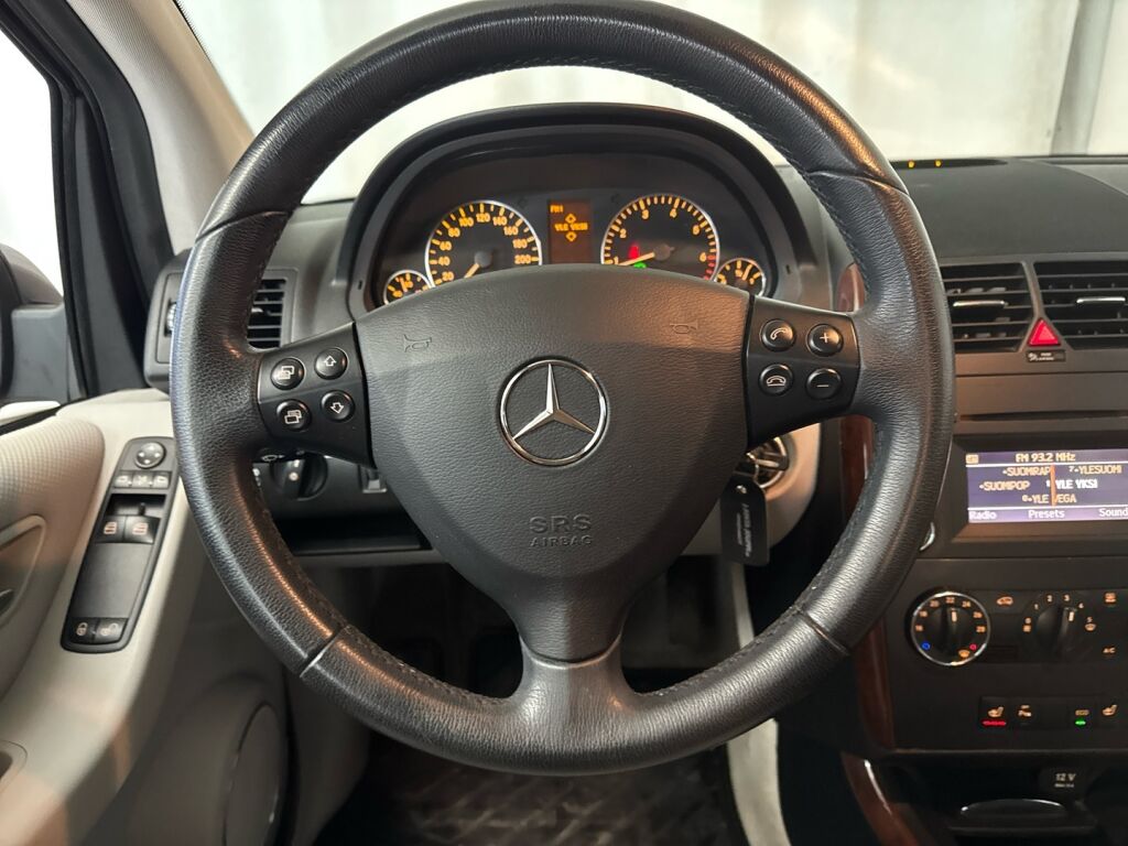 Mercedes-Benz A 2012 Harmaa