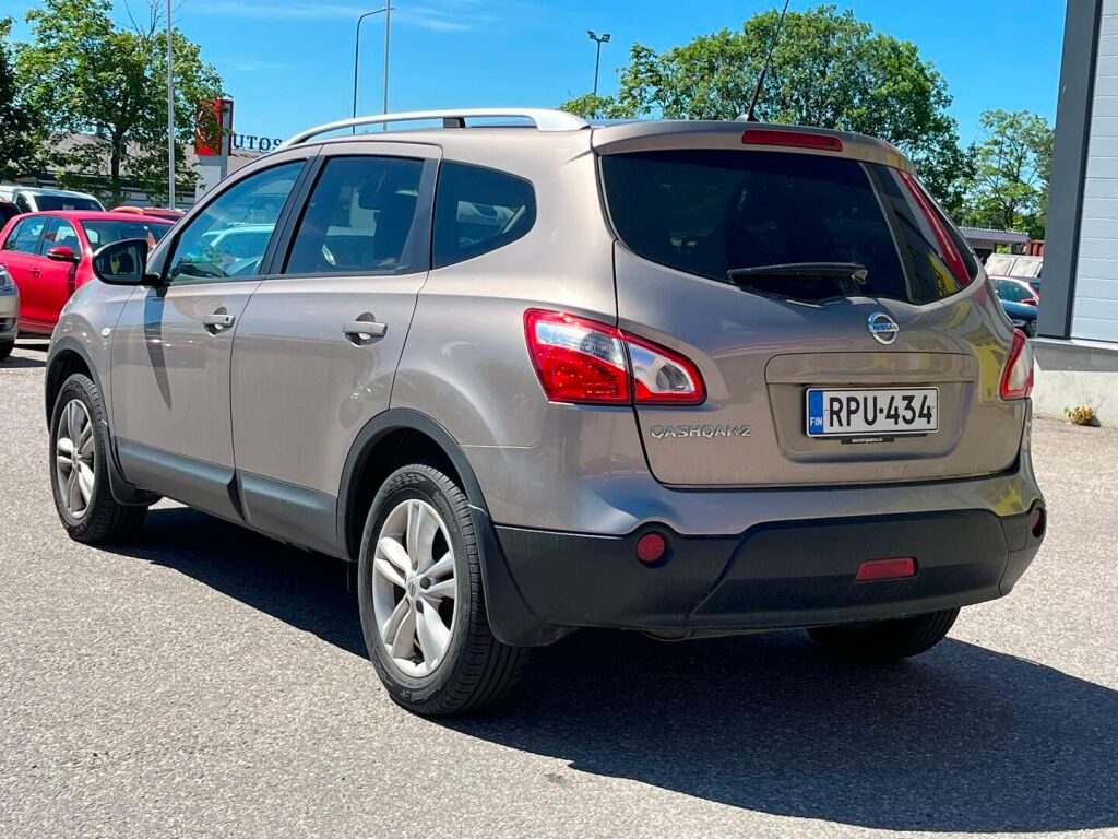 Nissan Qashqai+2 2012 Ruskea (beige)