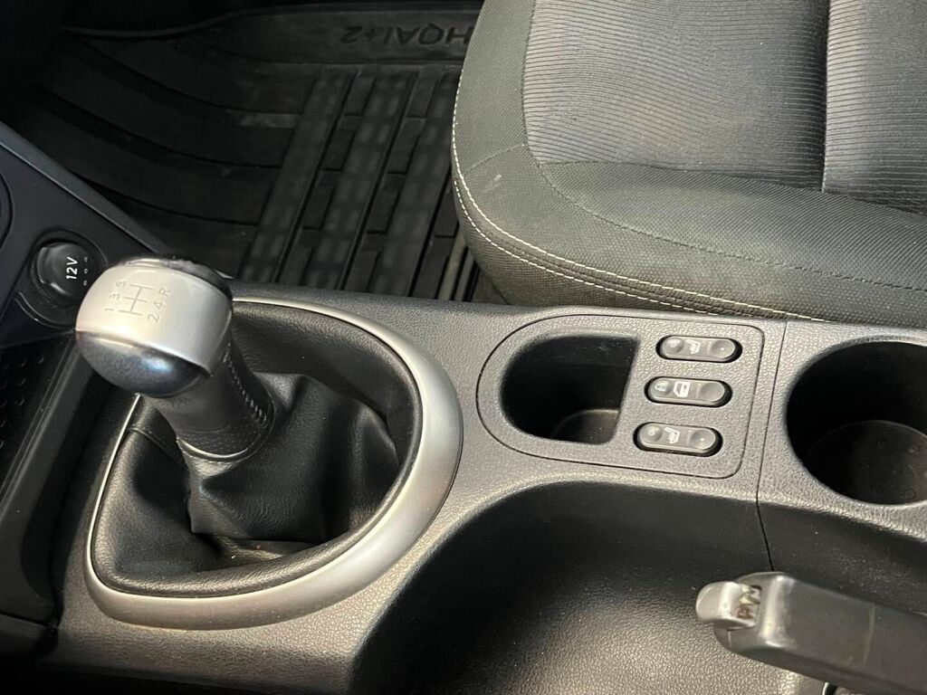 Nissan Qashqai+2 2012 Ruskea (beige)