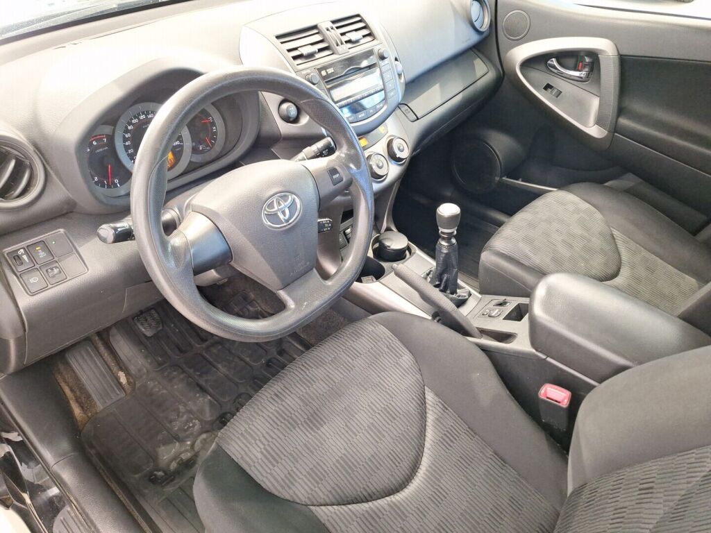 Toyota RAV4 2012 Musta