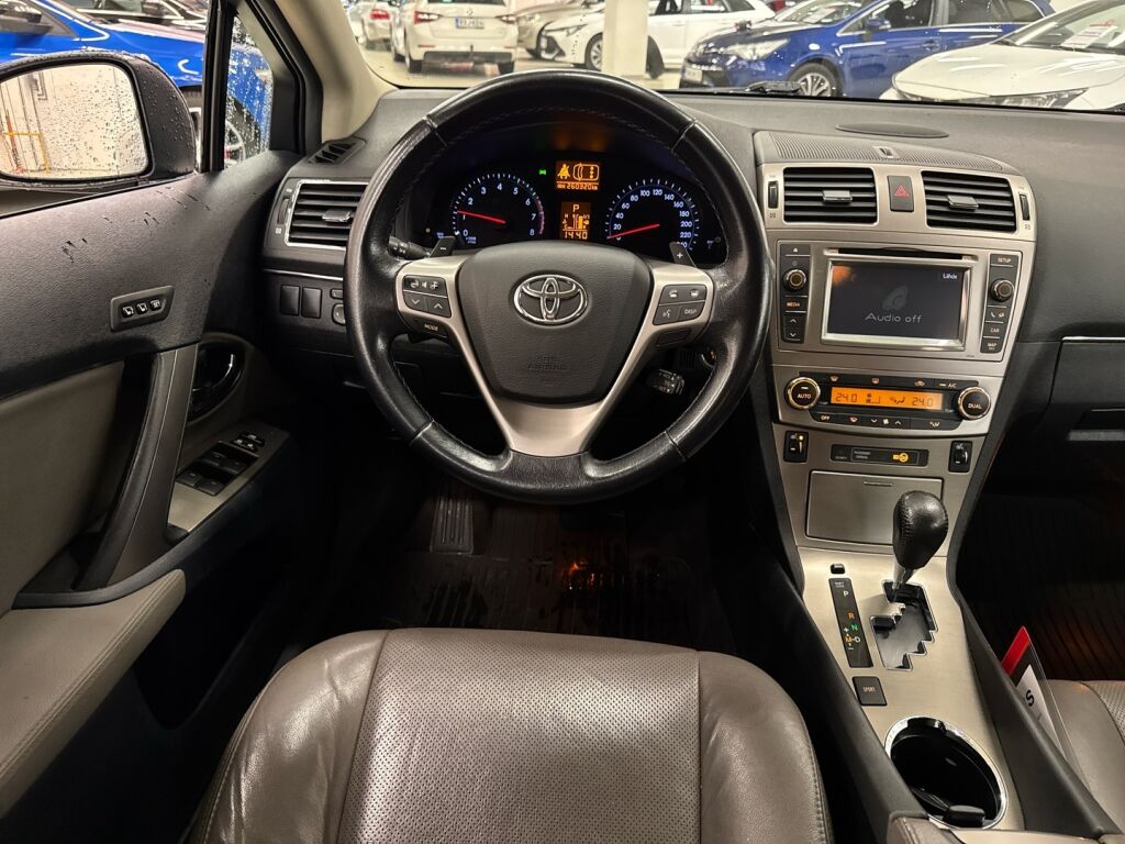 Toyota Avensis 2012 Sininen