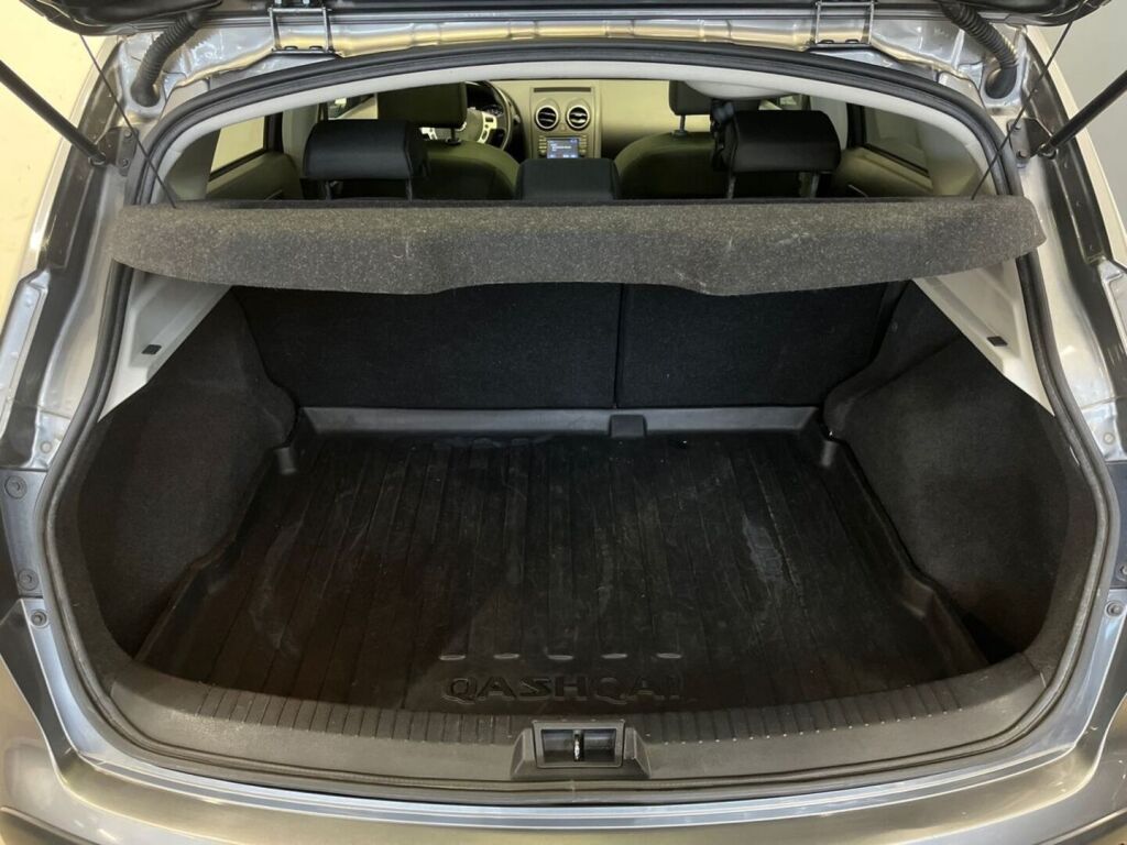 Nissan Qashqai 2012 Harmaa