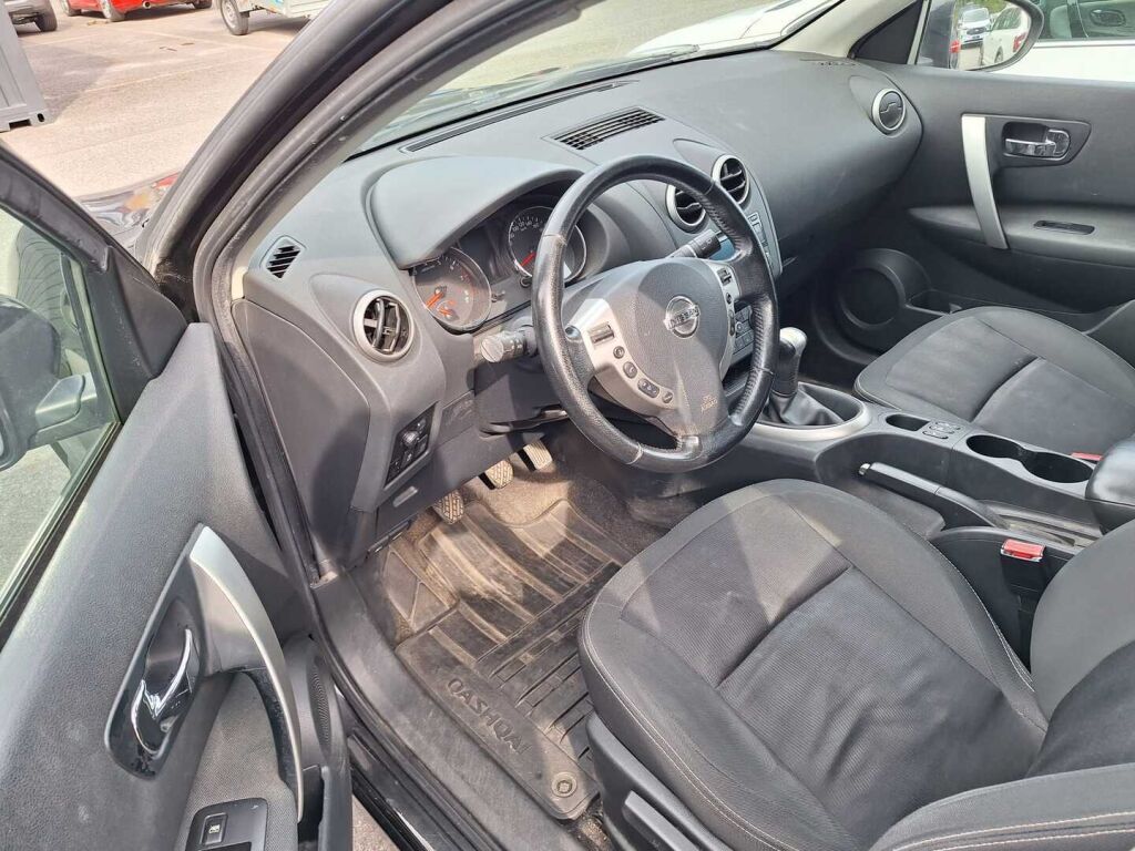 Nissan Qashqai 2012 Musta
