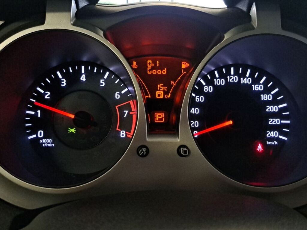 Nissan Juke 2012 Valkoinen