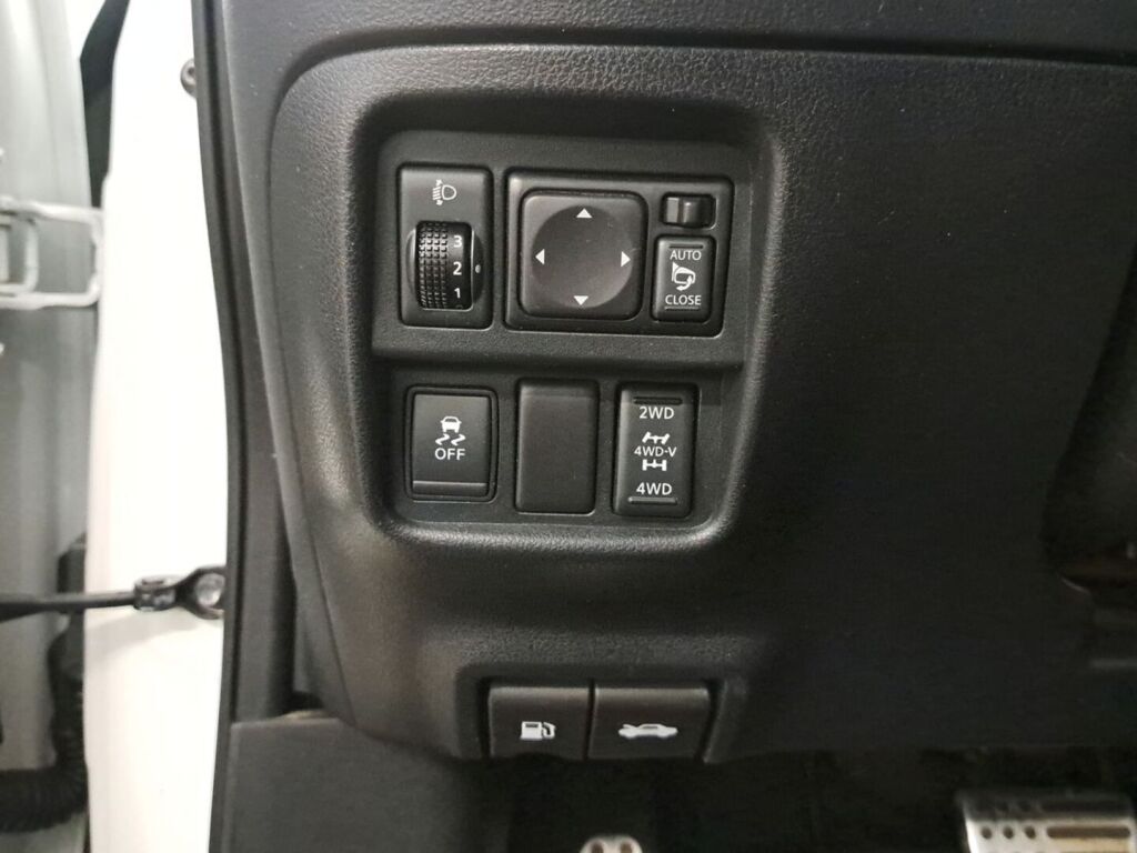 Nissan Juke 2012 Valkoinen