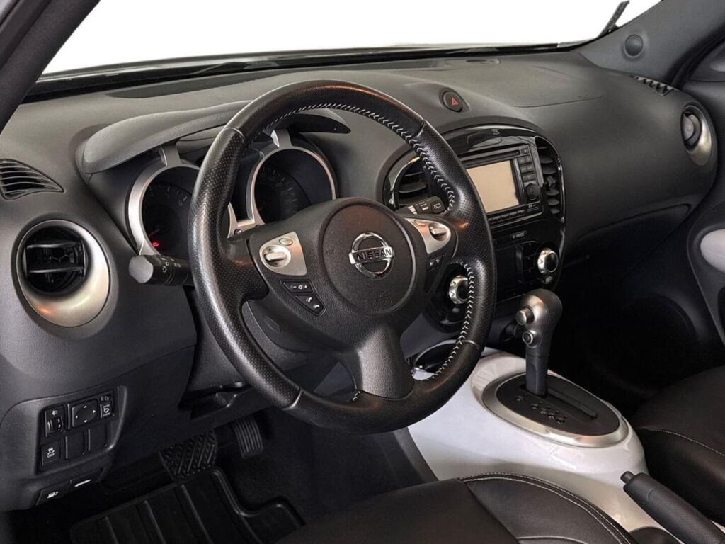 Nissan Juke 2012 Violetti