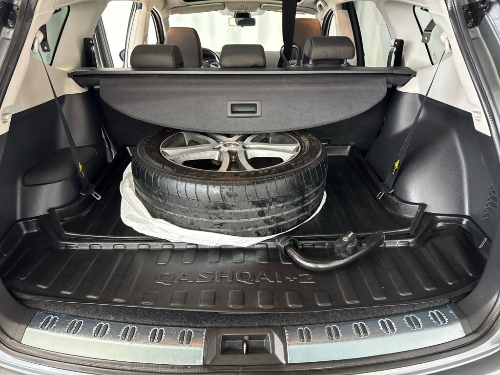 Nissan Qashqai+2 2012 Harmaa