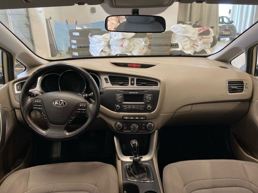 Kia Ceed 2013 Hopea