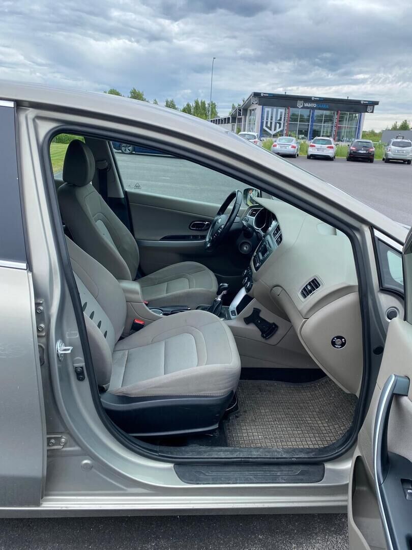 Kia Ceed 2013 Hopea