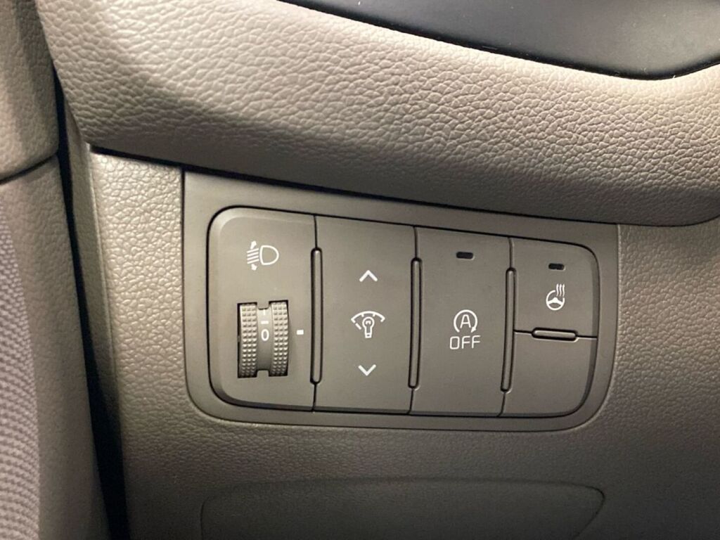 Kia Ceed 2013 Hopea