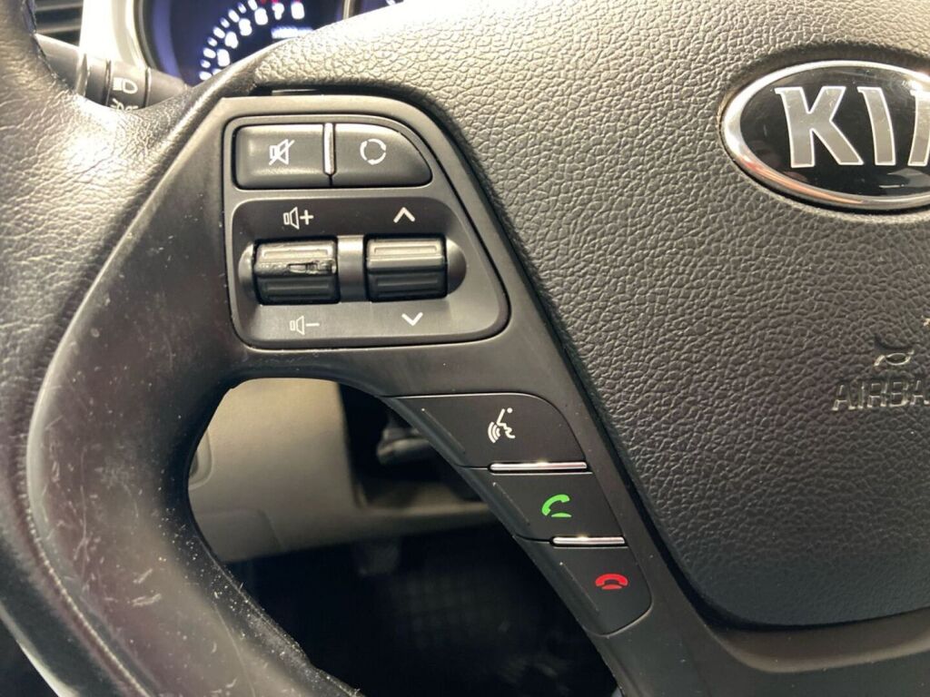 Kia Ceed 2013 Hopea