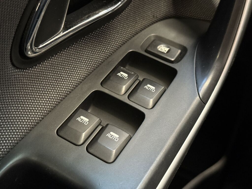 Kia Ceed 2013 Punainen
