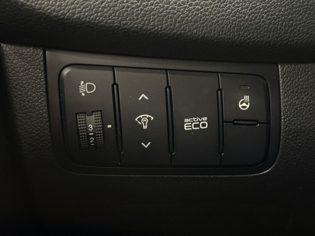 Kia Ceed 2013 Punainen