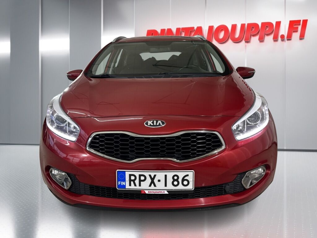 Kia Ceed 2013 Punainen