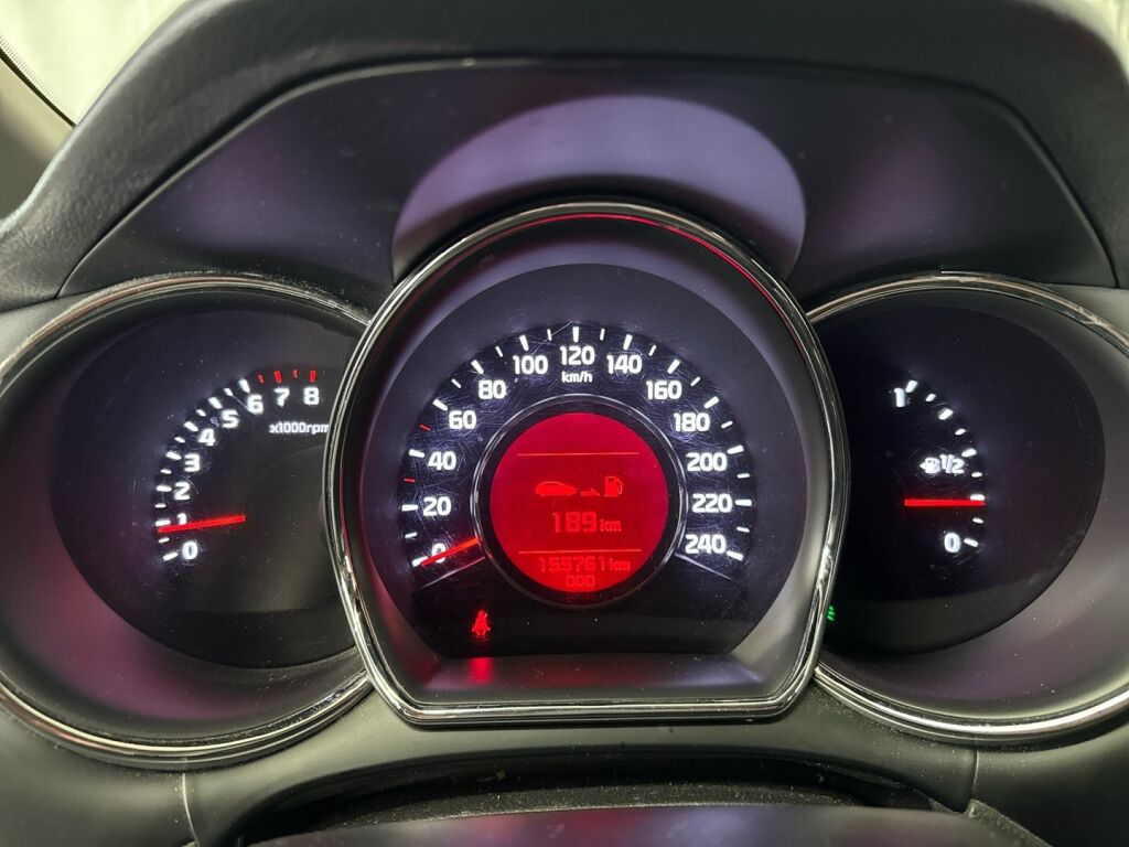 Kia Ceed 2013 Punainen