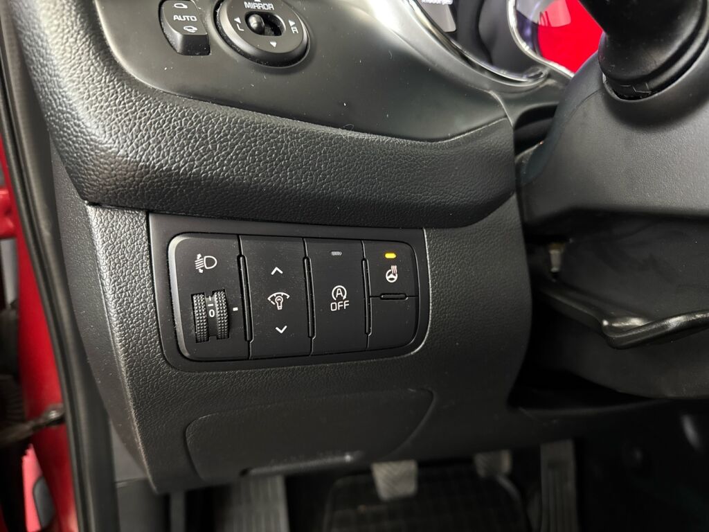 Kia Ceed 2013 Punainen