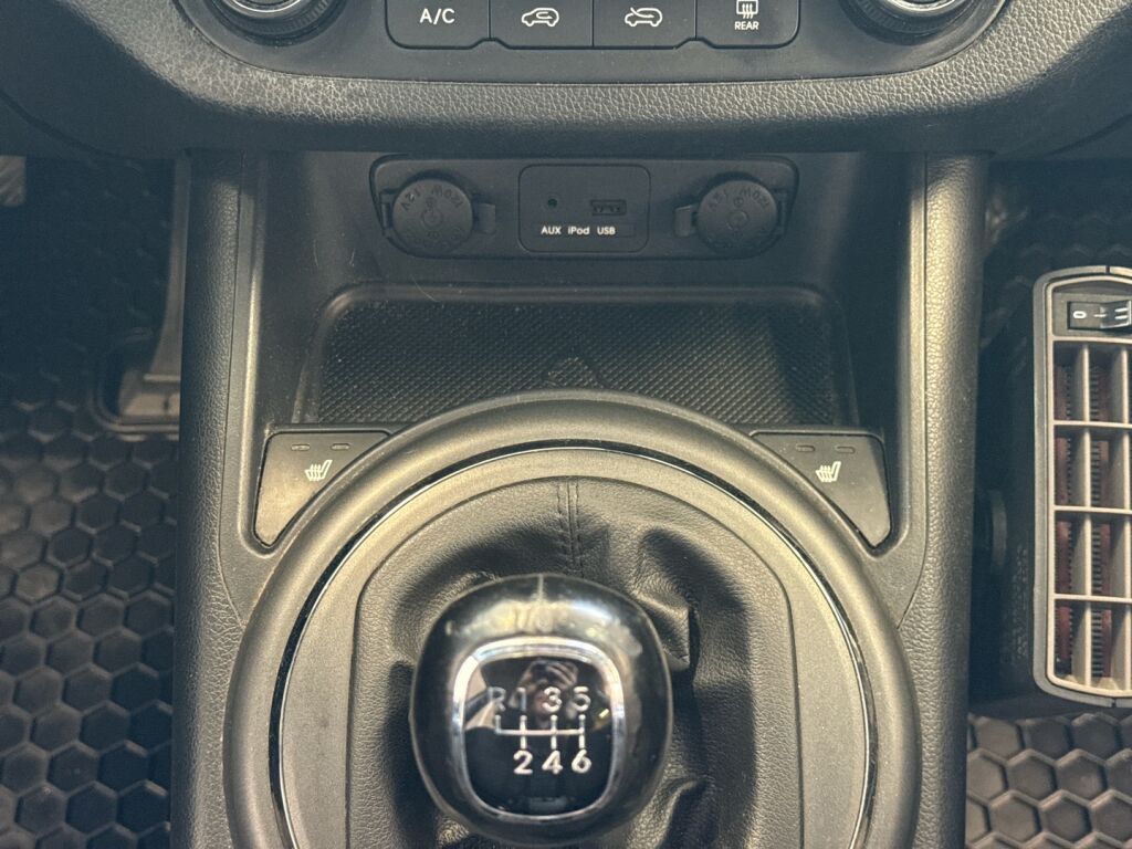 Kia Sportage 2013 Musta