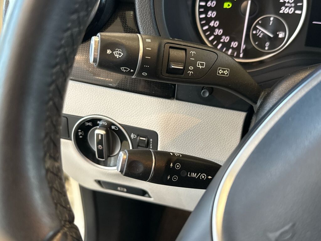 Mercedes-Benz B 2013 Valkoinen