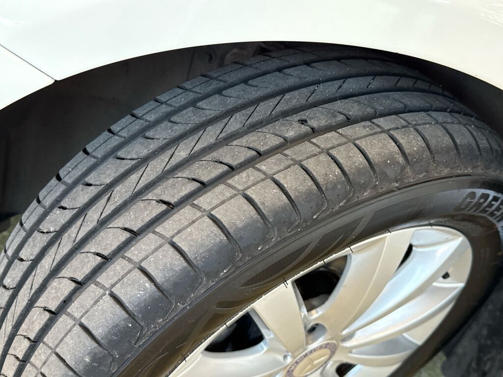 Mercedes-Benz B 2013 Valkoinen