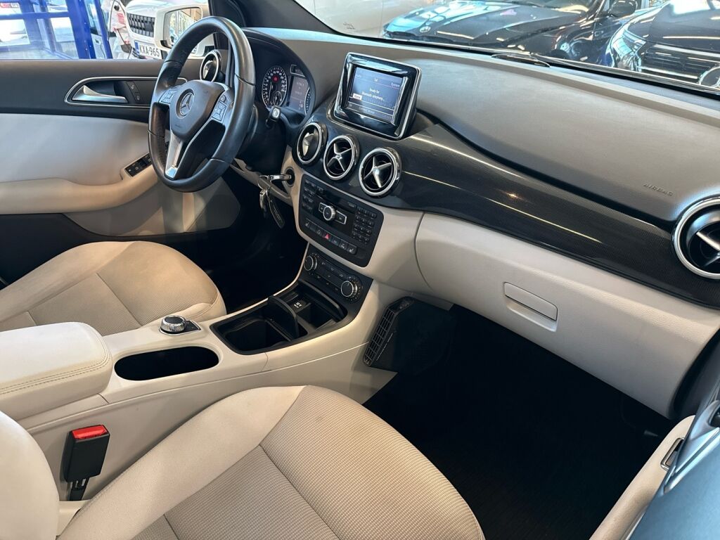 Mercedes-Benz B 2013 Valkoinen