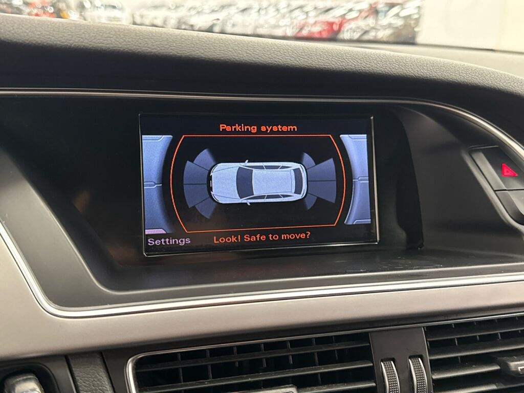 Audi A4 2013 Valkoinen