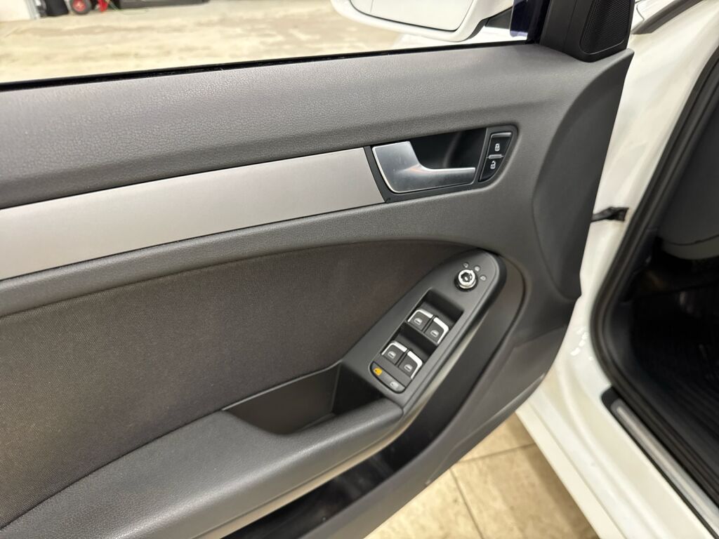 Audi A4 2013 Valkoinen