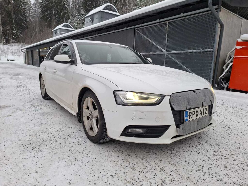 Audi A4 2013 Valkoinen