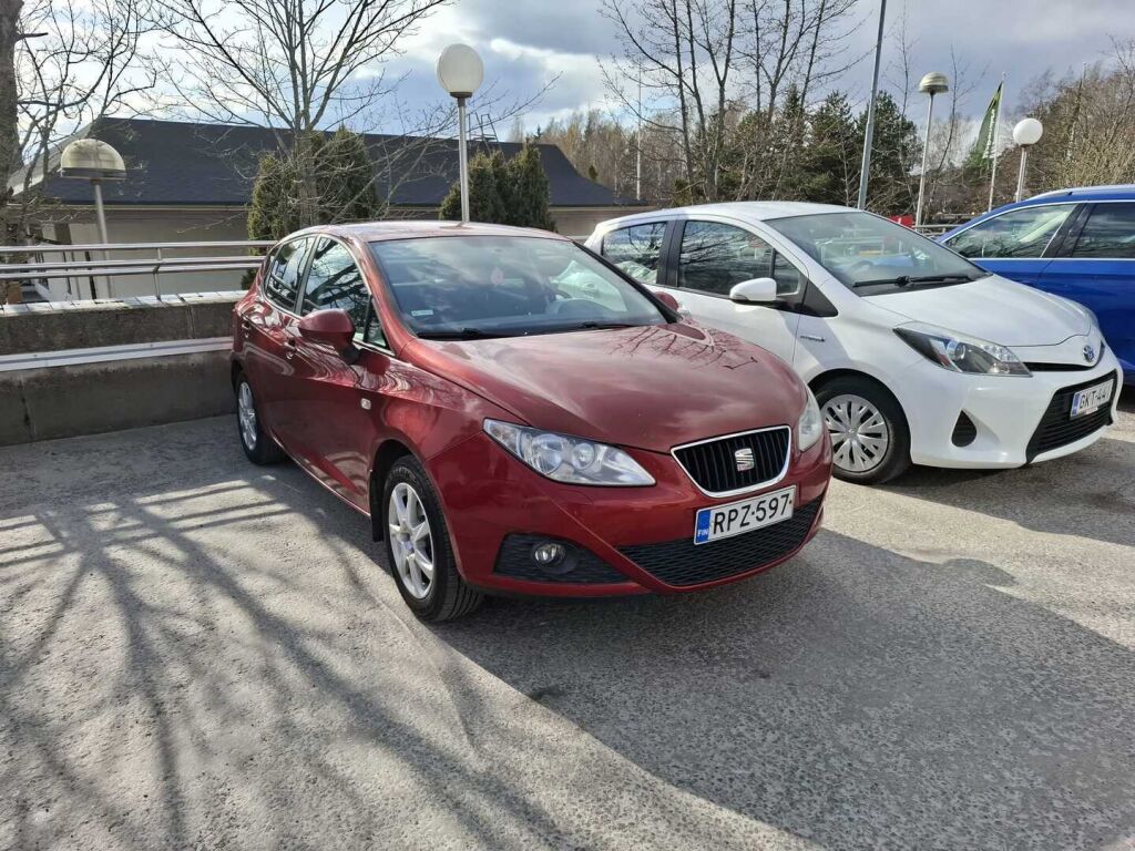 Seat Ibiza 2009 Punainen
